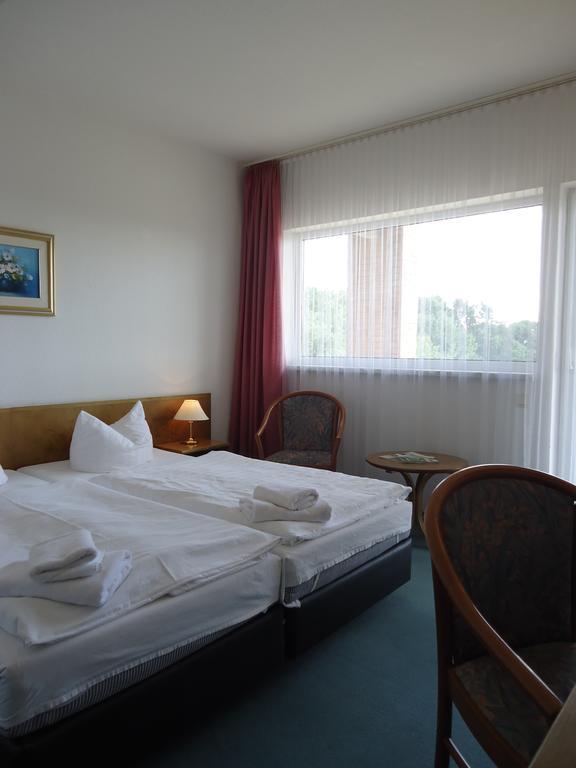 Greenline Hotel Hellfeld 노이브란덴부르크 객실 사진