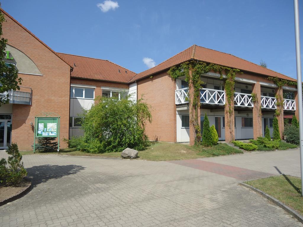 Greenline Hotel Hellfeld 노이브란덴부르크 외부 사진