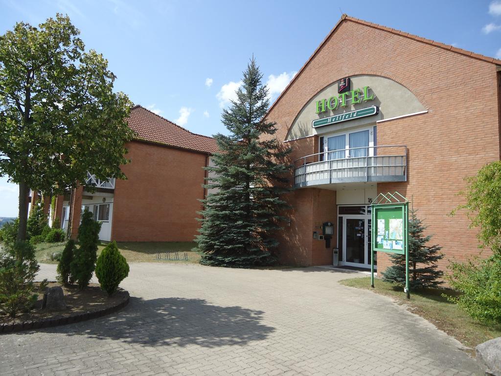 Greenline Hotel Hellfeld 노이브란덴부르크 외부 사진