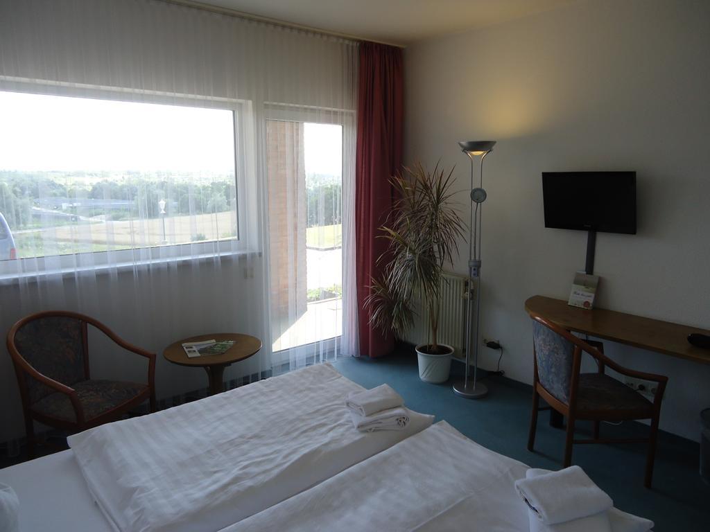 Greenline Hotel Hellfeld 노이브란덴부르크 외부 사진